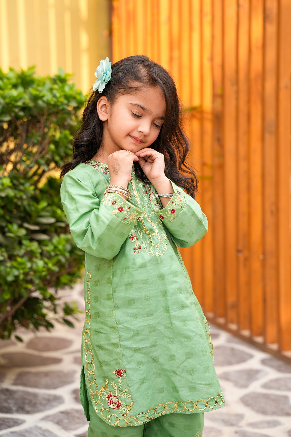 Zunash – Mint Green Embroidered Kurta Set