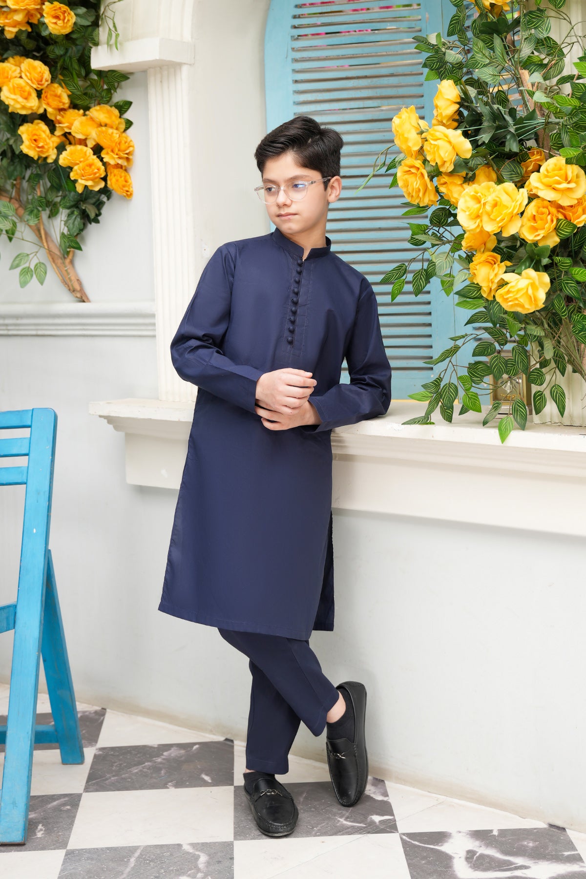 Zaviyar – Navy Blue Signature Potli-Buttoned Set