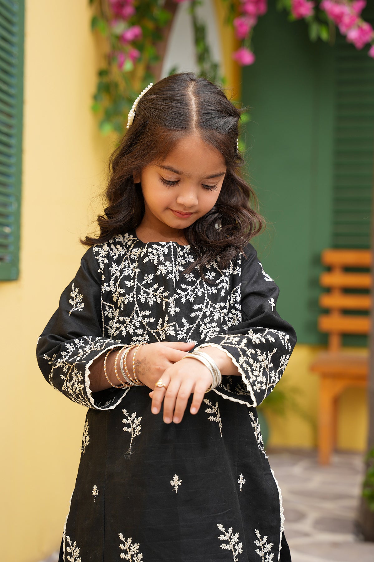 Nyla – Midnight Noir Embroidered 3-Piece Set