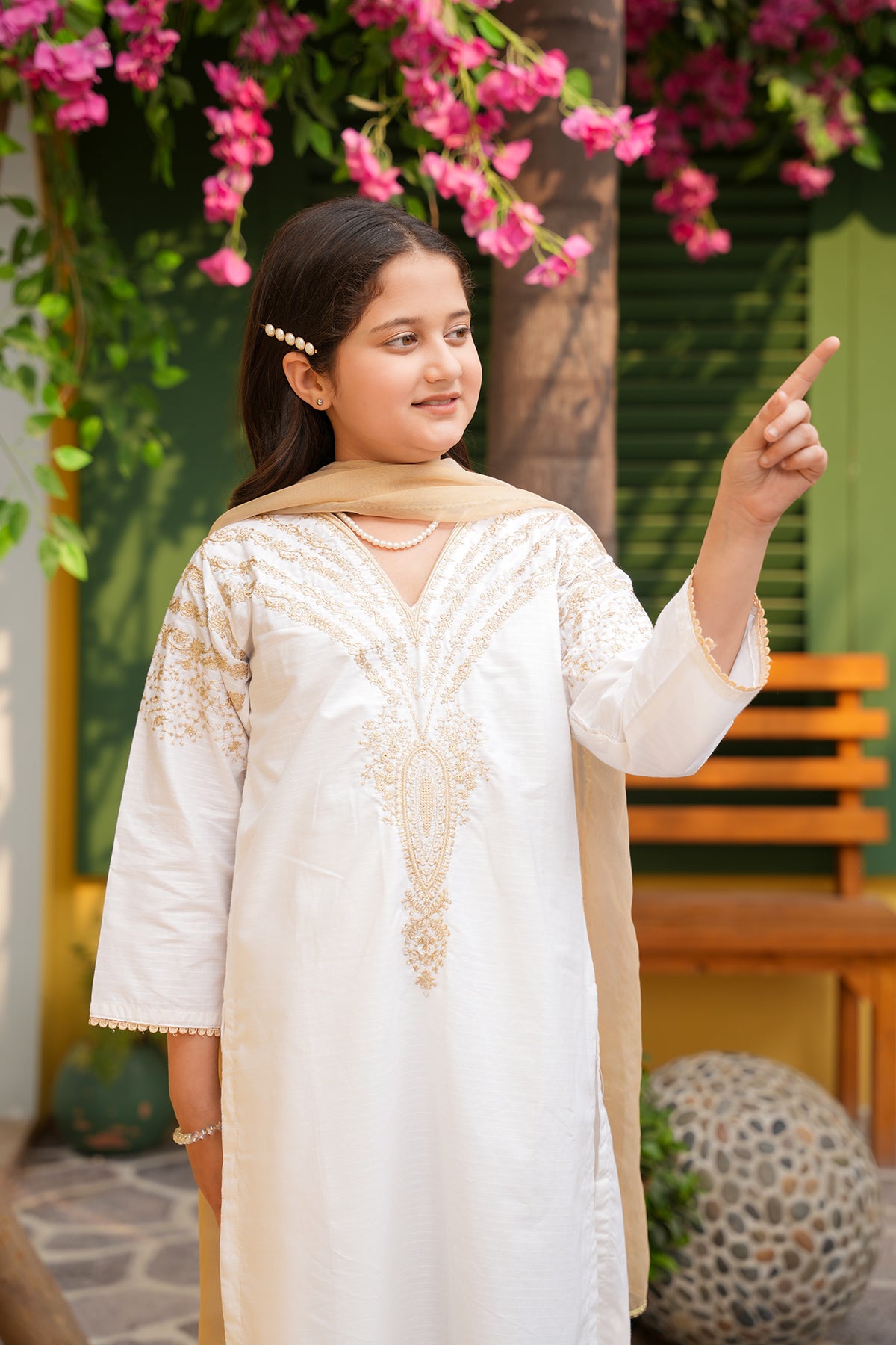 Noor – Ivory Gold Heavily Embroidered Formal Set