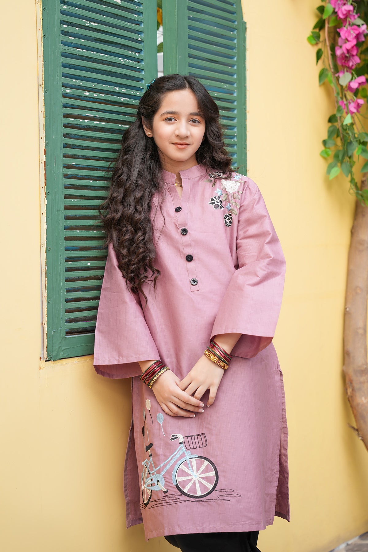 Zoya – Mauve Whimsy Bicycle Embroidered Set