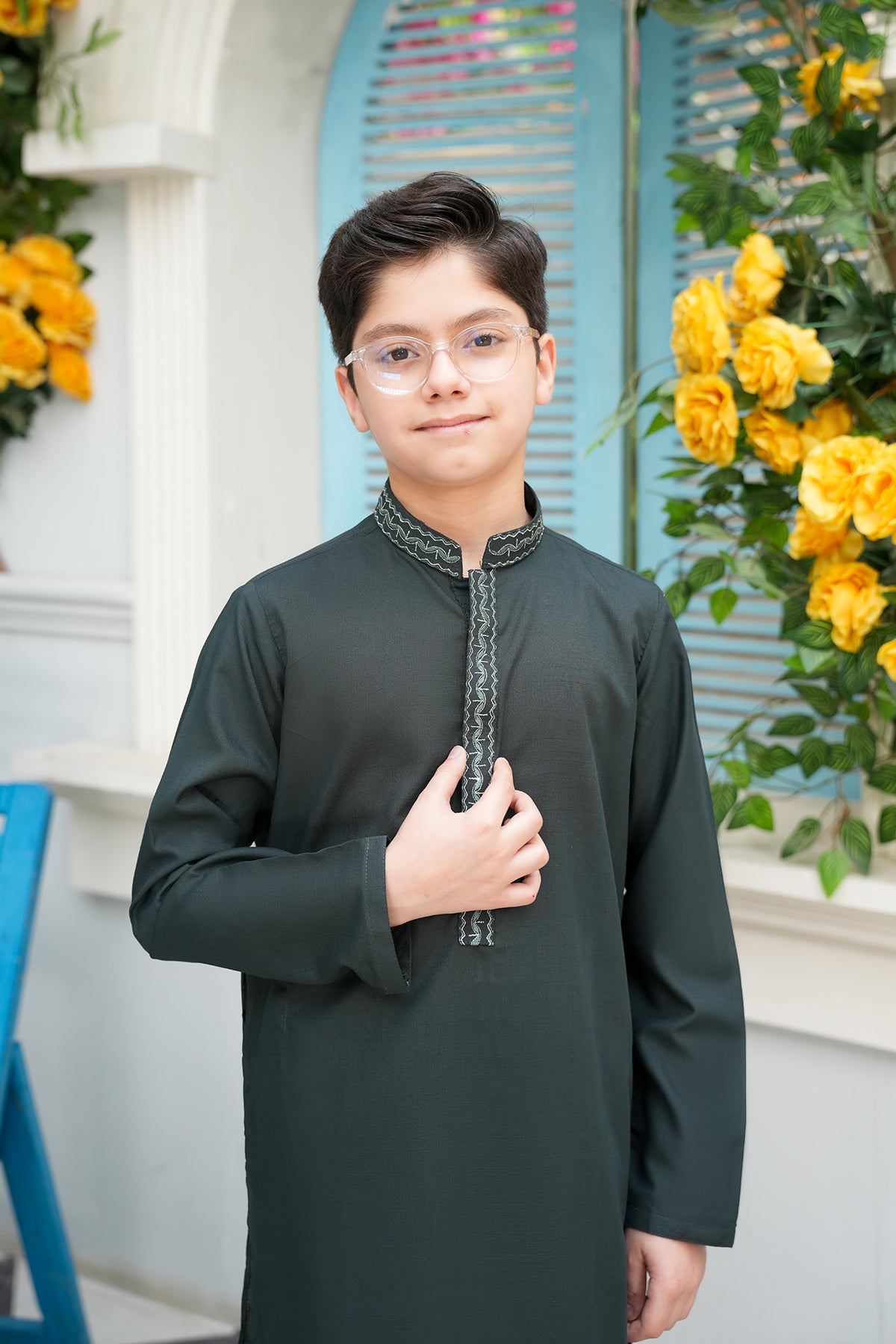 Ayan – Emerald Green Embroidered Kurta Set