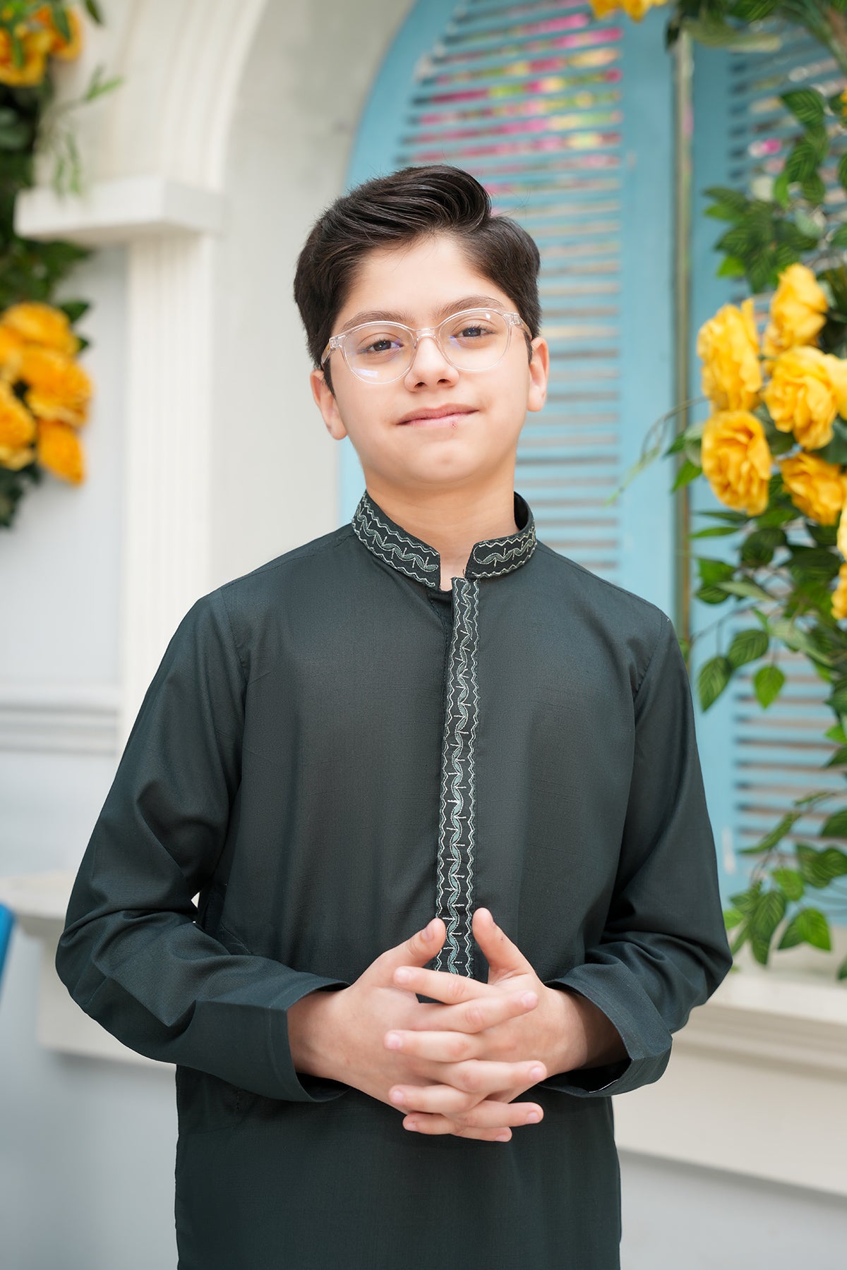 Ayan – Emerald Green Embroidered Kurta Set