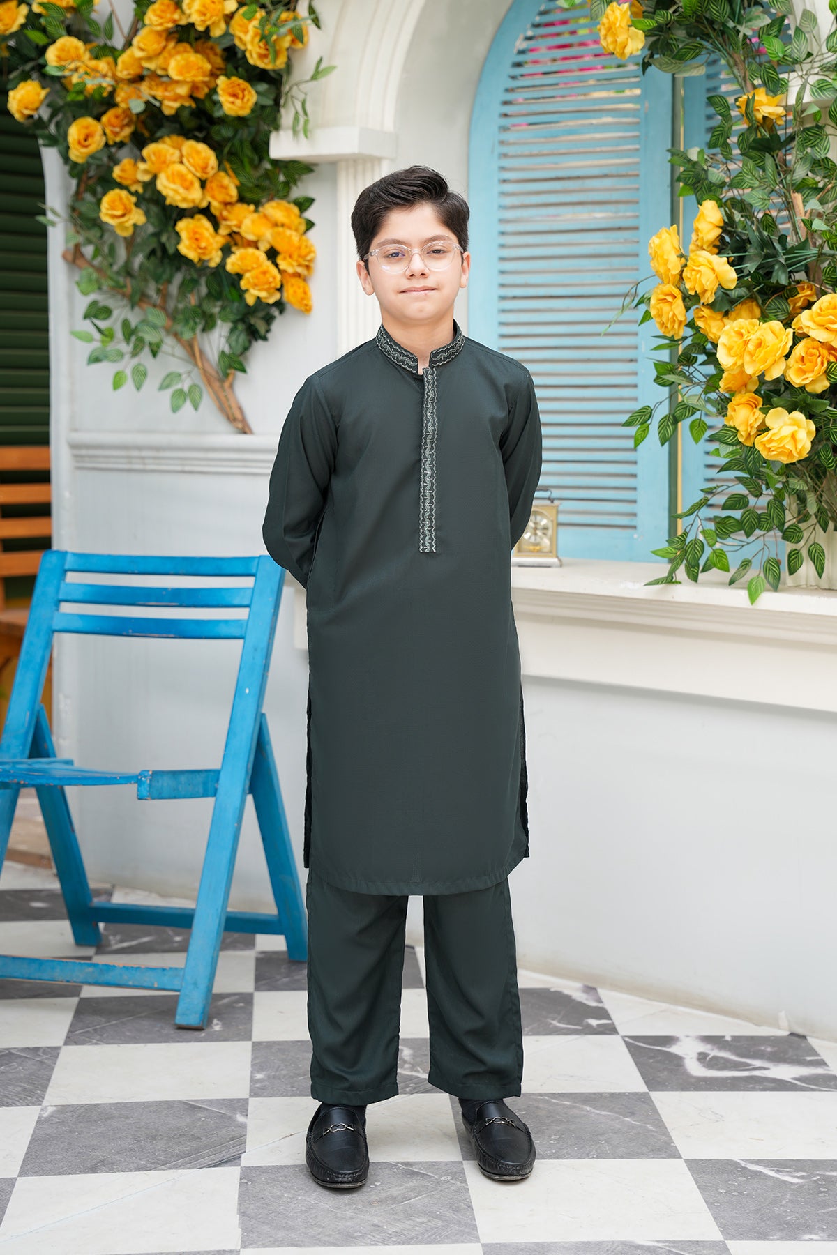 Ayan – Emerald Green Embroidered Kurta Set