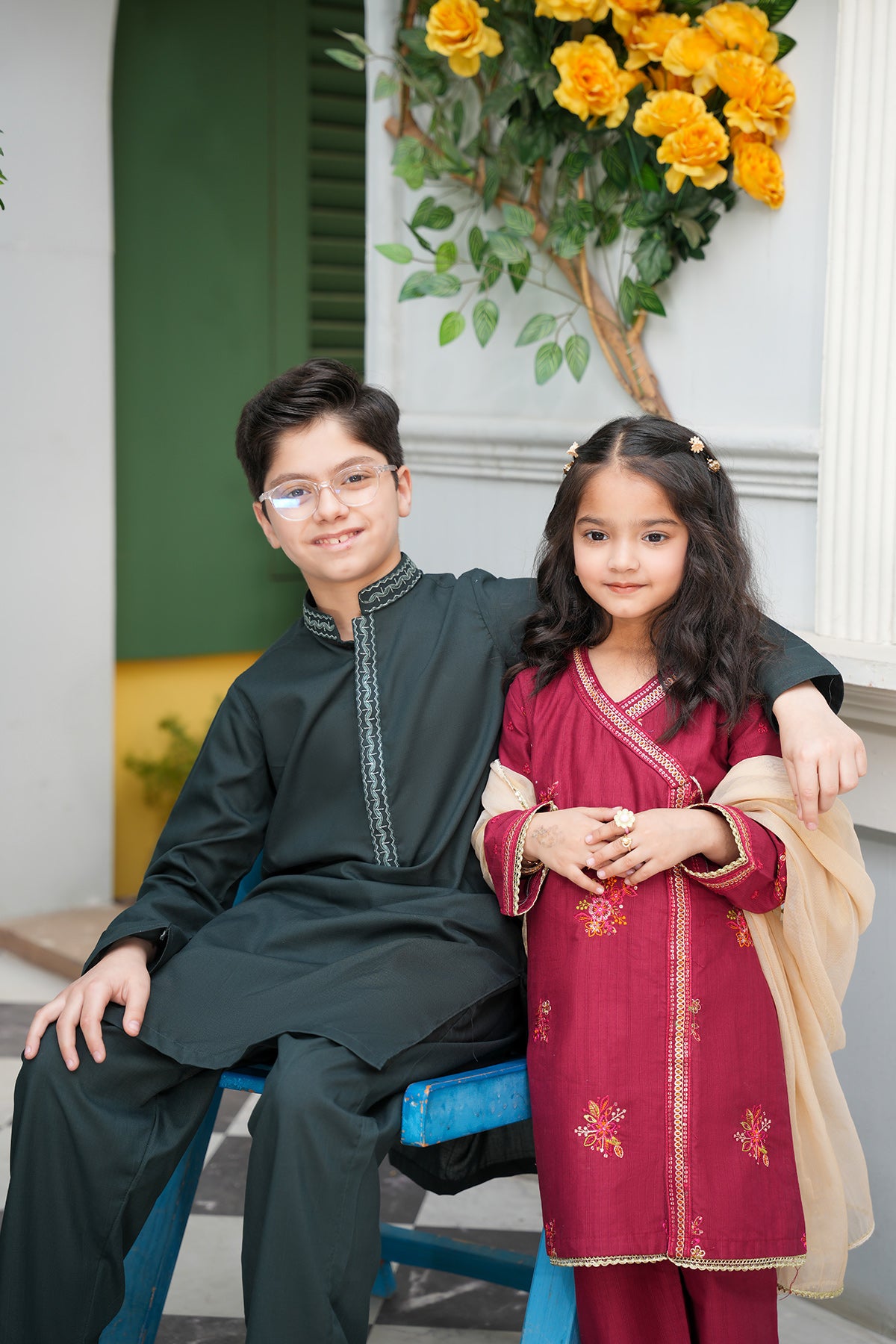 Ayan – Emerald Green Embroidered Kurta Set