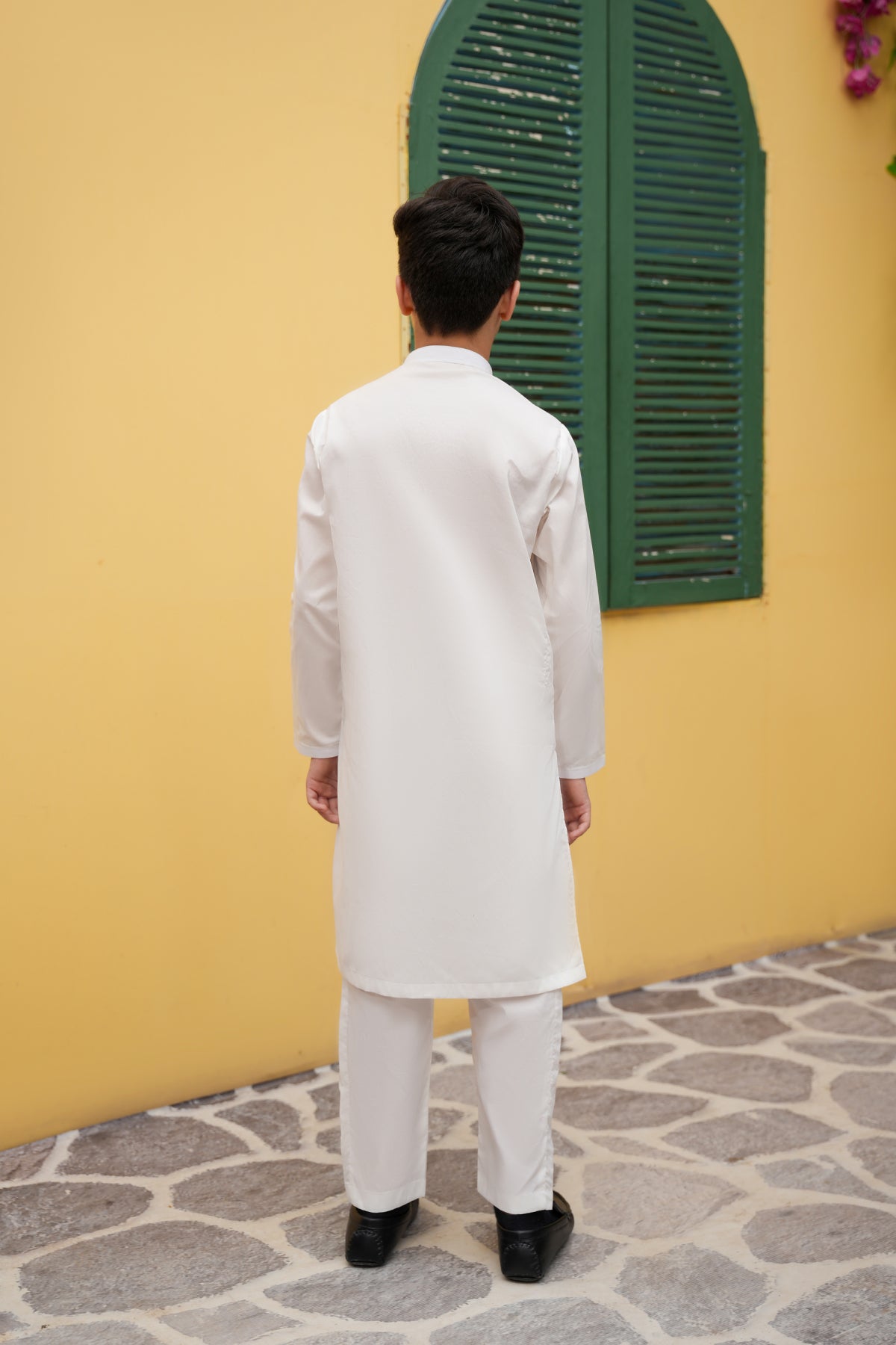 Subhan – Arctic White Essential Potli-Buttoned Set