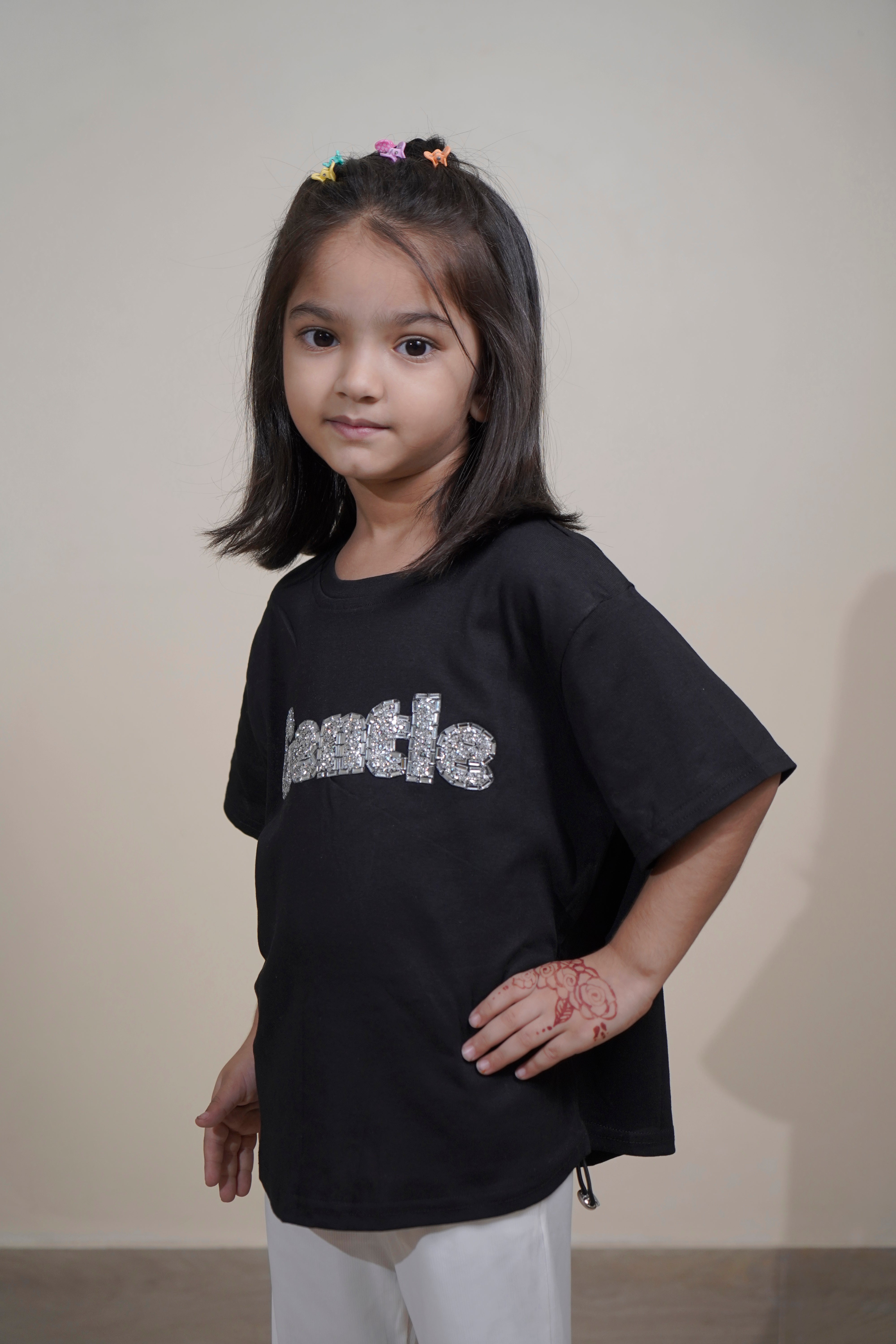 Black t Shirt with gentle graphic